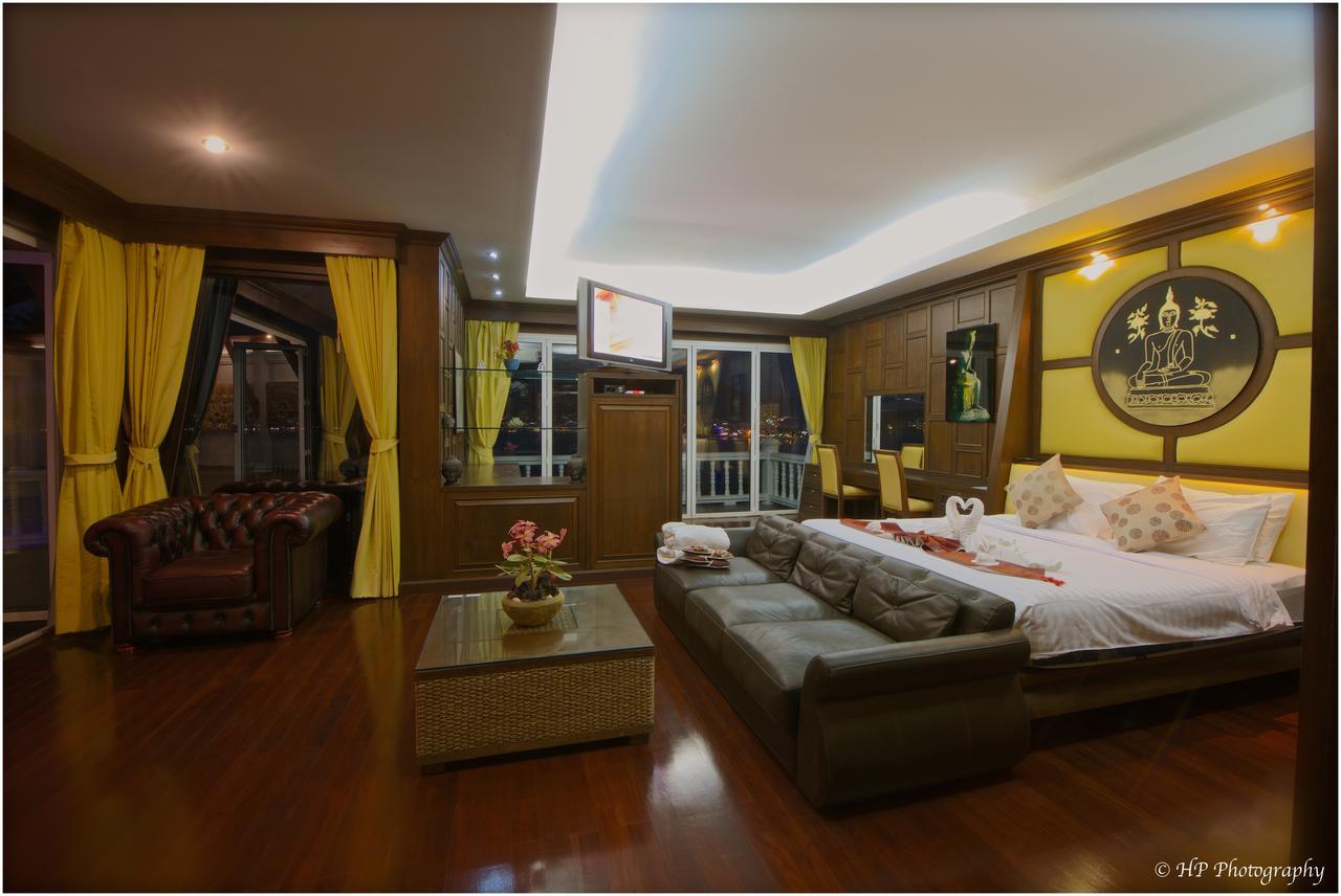 Villa Regtuk Patong Exterior photo